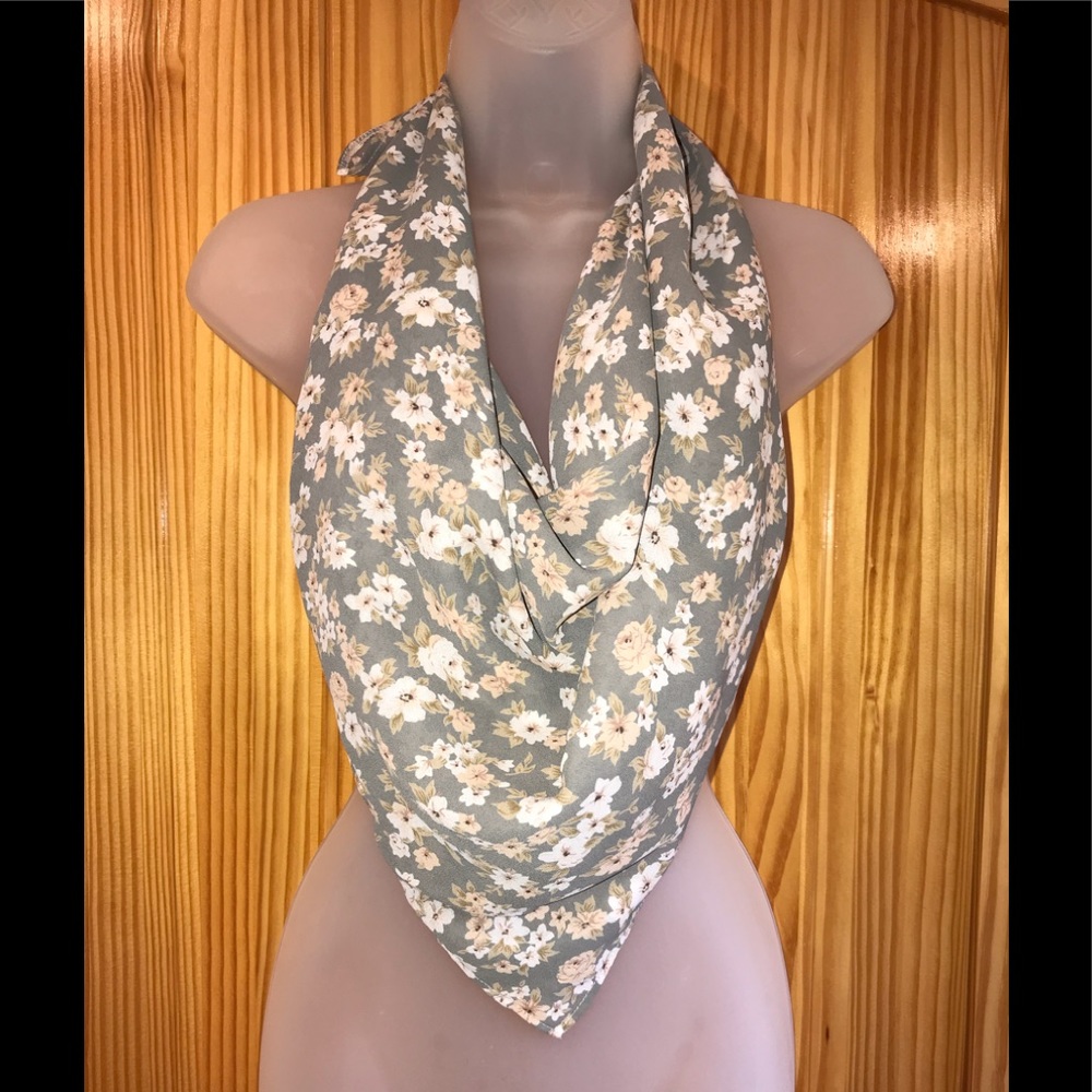 Vintage Beautiful Diaphanous Shawl/Scarf